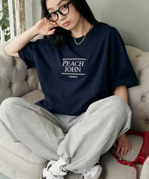 PEACH JOHN(ピーチジョン)の「PEACH JOHN × PUBLUX/ピーチ・ジョン フロント ロゴ 刺繍 Tシャツ 限定展開(Tシャツ/カットソー・メンズ・ブラック/ネイビー/ホワイト・SMALL/MEDIUM/LARGE)」の17枚目の写真