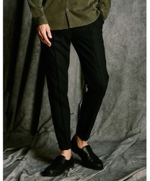 wjk（ダヴルジェイケイ）の「comfort pin-tuck slim slacks（スラックス）」