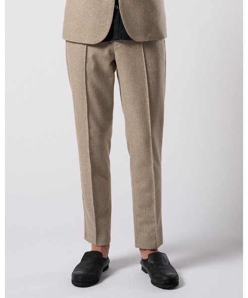 wjk（ダヴルジェイケイ）の「comfort pin-tuck slim slacks（スラックス・メンズ・ブラック/ベージュ/ネイビー・SMALL/MEDIUM/LARGE/X-LARGE）」の6枚目の写真