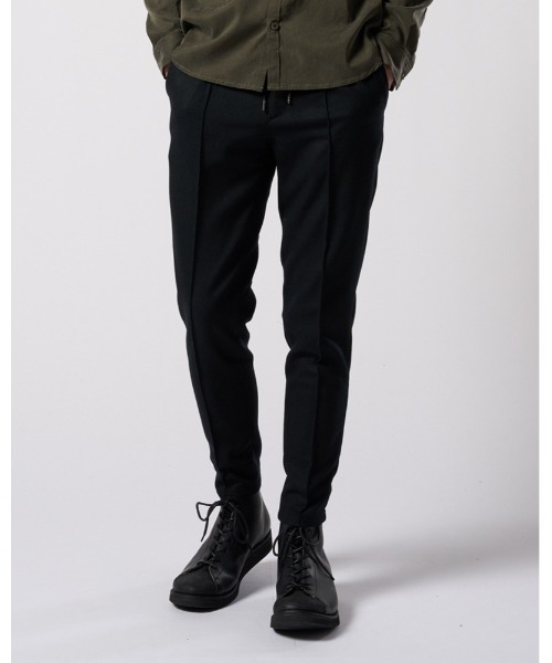 wjk（ダヴルジェイケイ）の「comfort pin-tuck slim slacks（スラックス・メンズ・ブラック/ベージュ/ネイビー・SMALL/MEDIUM/LARGE/X-LARGE）」の10枚目の写真