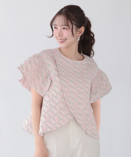 Fit more(フィットモア)の「フラワージャガードカシュクールフリルトップス(その他トップス・レディース・ブルー/ホワイト/ピンク・FREE)」の7枚目の写真
