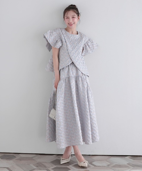 Fit more(フィットモア)の「フラワージャガードカシュクールフリルトップス(その他トップス・レディース・ブルー/ホワイト/ピンク・FREE)」の9枚目の写真