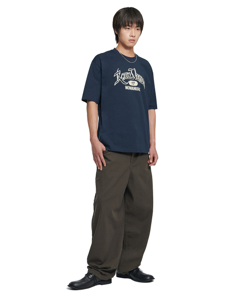 NOMANUAL(NOMANUAL)の「RAW CHAIN STITCHED T-SHIRT - DARK NAVY(Tシャツ/カットソー・レディース・その他・SMALL/MEDIUM/LARGE/X-LARGE)」の3枚目の写真