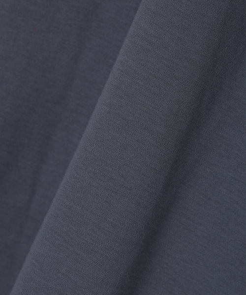 LE SOUK HOLIDAY(ルスークホリデー)の「チュールネックスムースTシャツ【接触冷感・吸水速乾】(Tシャツ/カットソー・レディース・ライトグリーン/オフホワイト/チャコールグレー/サックスブルー・M/L)」の11枚目の写真