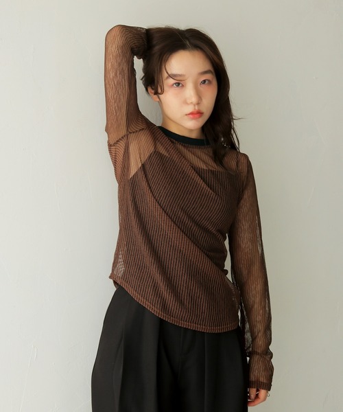 cheriella(シェリエラ)の「【cheriella】シアーストライプトップス SHEER STRIPE TOP(Tシャツ/カットソー・レディース・ブラック/ブラウン/ベージュ・FREE)」の4枚目の写真