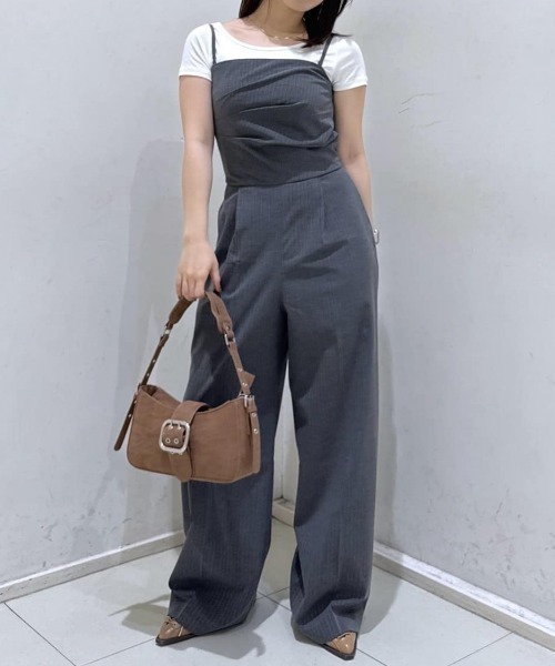 MOUSSY(マウジー)の「TUCKED WAIST BARE オールインワン(つなぎ/オールインワン・レディース・ブルー/グレー系その他/ブラック・2/1)」の19枚目の写真