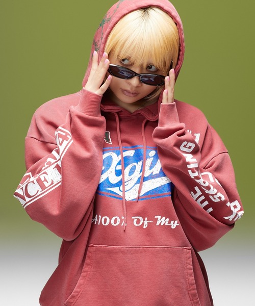 X-girl(エックスガール)の「FADED MIX LOGO SWEAT HOODIE(パーカー・レディース・ブラック/オリーブ/バーガンディー・XL/L/M/S)」の21枚目の写真