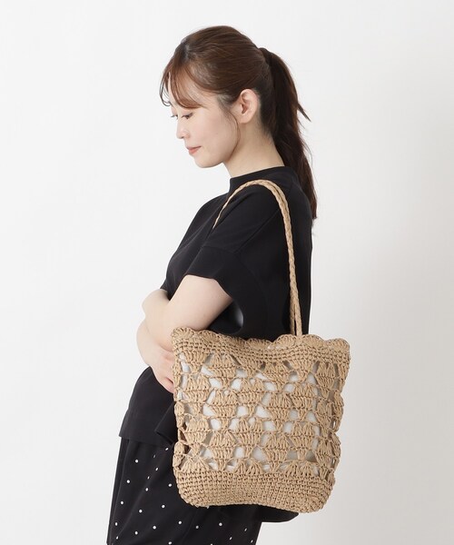 one'sterrace(ワンズテラス)の「TSL ハートモチーフアミペーパートート(ショルダーバッグ・レディース・ベージュ系8/パープル系1/グリーン系5・99)」の15枚目の写真
