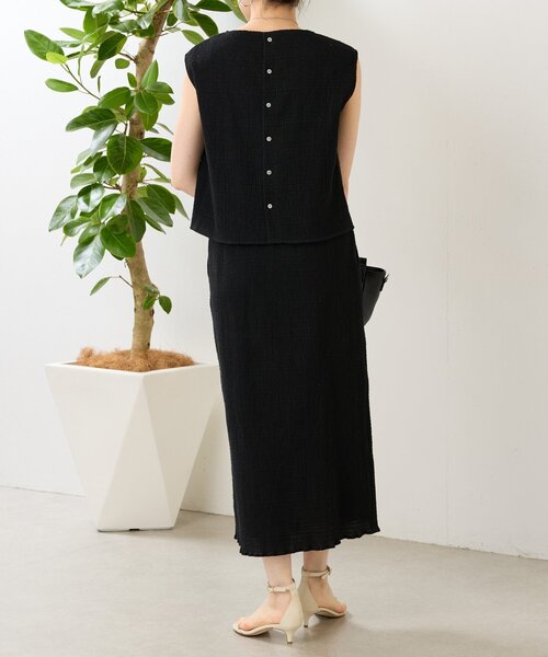BEARDSLEY(ビアズリー)の「シャーリングジャガードノースリブラウス《15 quinze》【セットアップ】(シャツ/ブラウス・レディース・ブラック/ベージュ・FREE)」の11枚目の写真