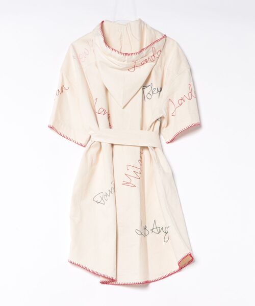Vivienne Westwood(ヴィヴィアンウエストウッド)の「Little Cities Embroidery Denim Shirt Dress(ワンピース・レディース・ブルー系その他/ホワイト系その他・FREE)」の3枚目の写真