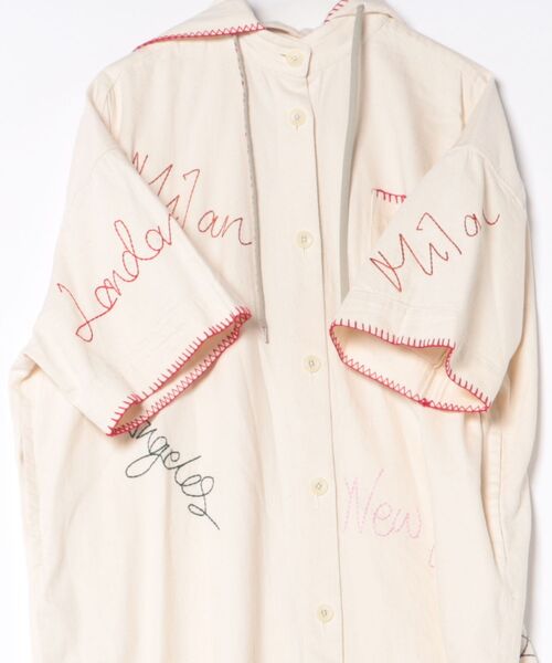 Vivienne Westwood(ヴィヴィアンウエストウッド)の「Little Cities Embroidery Denim Shirt Dress(ワンピース・レディース・ブルー系その他/ホワイト系その他・FREE)」の5枚目の写真