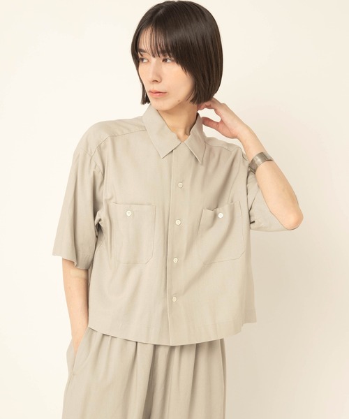 RNA-N(アールエヌエーエヌ)の「B2979 クロップドシャツ(シャツ/ブラウス・レディース・ブラウン/レッド/グレー・FREE)」の21枚目の写真