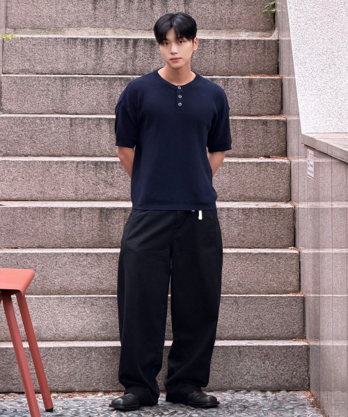 KNITTED(ニッティド)の「アウトストリングカーブドコットンバルーンパンツBLACK(その他パンツ・メンズ・その他・MEDIUM/LARGE/X-LARGE)」の7枚目の写真