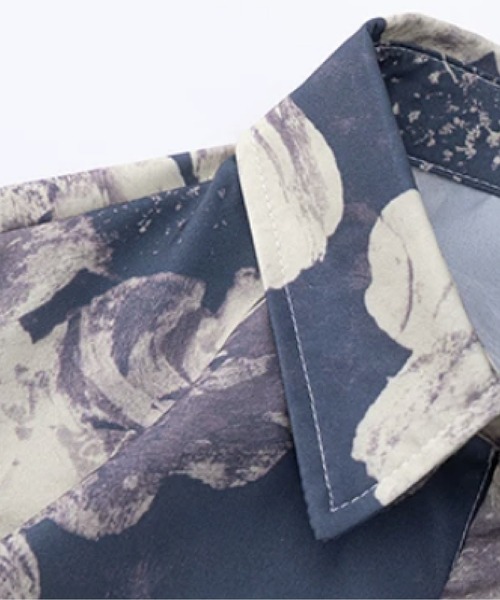 U:UME(ユーム)の「Flower Print Holiday Shirt(シャツ/ブラウス・メンズ・ブルー/アイボリー・XX-LARGE/X-LARGE/LARGE/MEDIUM)」の3枚目の写真