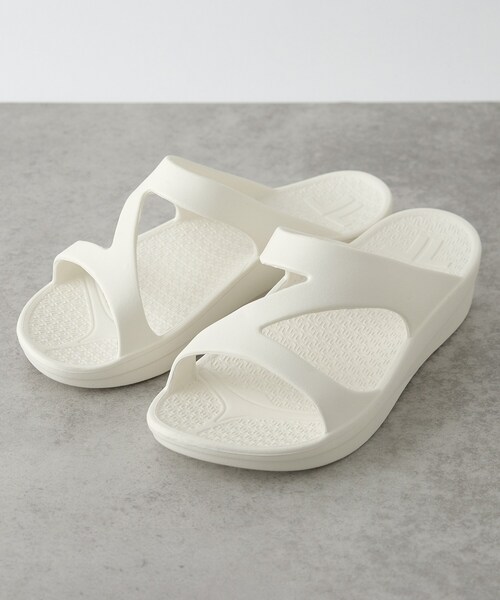 GALLEST(ギャレスト)の「【TELIC】Z-STRAP(サンダル・レディース・ホワイト系/ブラック・35/45)」の1枚目の写真