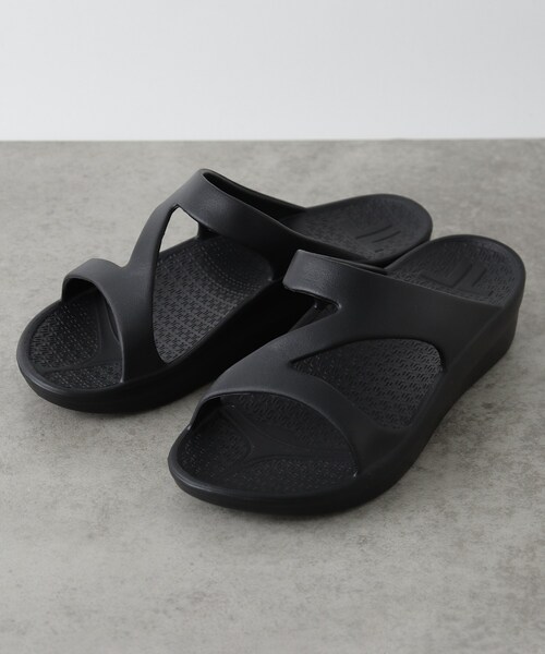 GALLEST(ギャレスト)の「【TELIC】Z-STRAP(サンダル・レディース・ホワイト系/ブラック・35/45)」の2枚目の写真