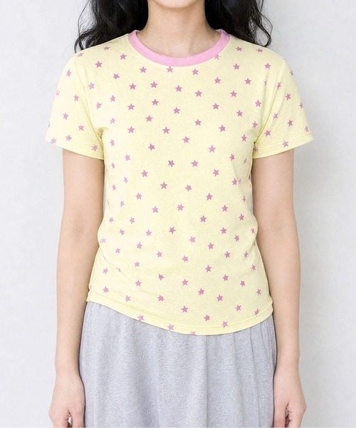 WEGO(ウィゴー)の「星柄ショート丈リンガーTシャツ/カットソー(Tシャツ/カットソー・レディース・ブラウン/イエロー・LARGE/MEDIUM)」の2枚目の写真