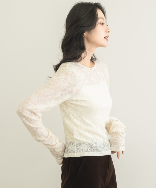 NEUNA(ヌナ)の「【後ろ姿まで美しい余韻を。】バックオープンシャーリングレーストップス(Tシャツ/カットソー・レディース・ブラック/アイボリー/ボルドー・FREE)」の18枚目の写真
