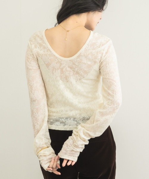 NEUNA(ヌナ)の「【後ろ姿まで美しい余韻を。】バックオープンシャーリングレーストップス(Tシャツ/カットソー・レディース・ブラック/アイボリー/ボルドー・FREE)」の16枚目の写真