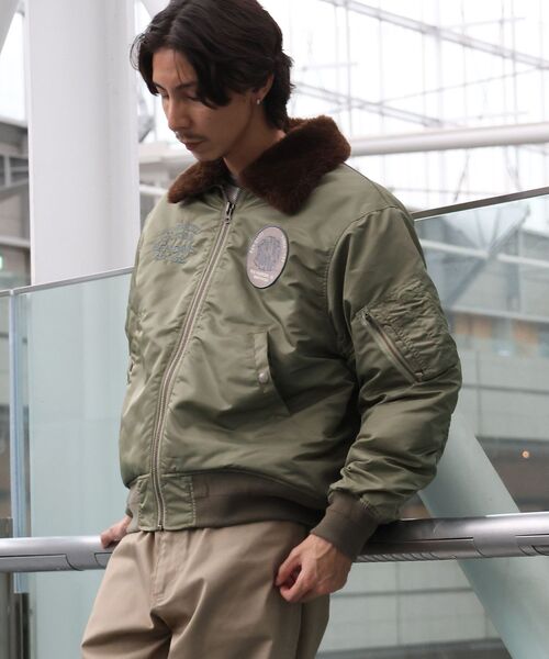 BEN DAVIS（ベンデイビス）の「【BEN DAVIS（ベンデイビス）】SOUVENIR EMB FLIGHT JACKET / スーベニアジャケット フライトジャケット 刺繍 ワッペン 着脱ボア衿 アウター ユ（ブルゾン・メンズ・ブラック/カーキ・MEDIUM/X-LARGE/LARGE）」の5枚目の写真