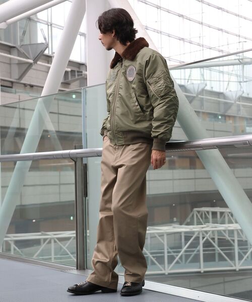 BEN DAVIS（ベンデイビス）の「【BEN DAVIS（ベンデイビス）】SOUVENIR EMB FLIGHT JACKET / スーベニアジャケット フライトジャケット 刺繍 ワッペン 着脱ボア衿 アウター ユ（ブルゾン・メンズ・ブラック/カーキ・MEDIUM/X-LARGE/LARGE）」の7枚目の写真