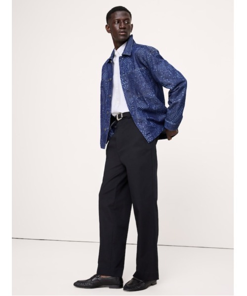Banana Republic(バナナリパブリック)の「リラックスフィット イタリアン プリント デニムシャツ(シャツ/ブラウス・メンズ・インディゴブルー・S/M/L/XL)」の4枚目の写真
