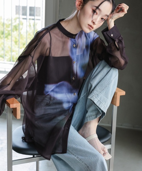 Callarus（カラルス）の「花柄プリントシアーシャツ［Callarus］（シャツ/ブラウス・レディース・ブラウン系・LL/L/M/S）」の6枚目の写真