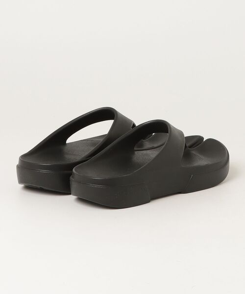 PAES(ペイズ)の「【PAES】PAES 01 FlipFlop Black(サンダル・レディース・ブラック・22cm/23cm/24cm/26cm/27cm)」の2枚目の写真