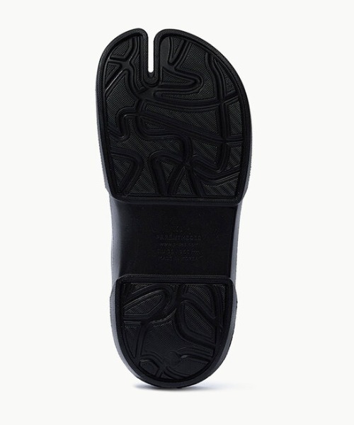 PAES(ペイズ)の「【PAES】PAES 01 FlipFlop Black(サンダル・レディース・ブラック・22cm/23cm/24cm/26cm/27cm)」の4枚目の写真