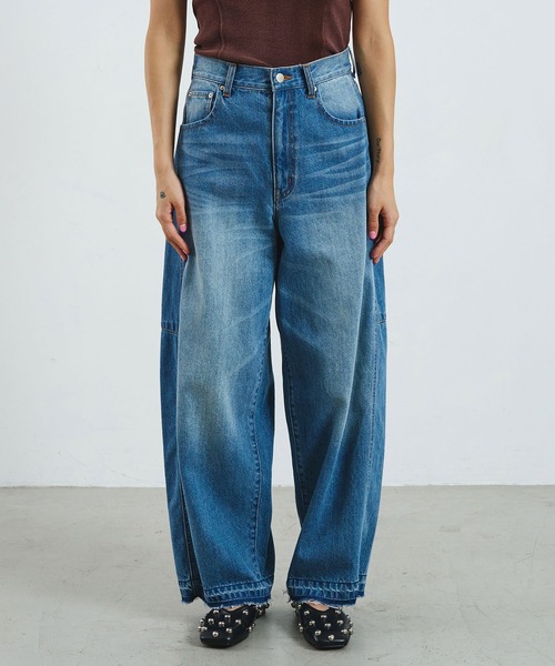 ROSE BUD(ローズバッド)の「CREOLME/BARREL FIT DENIM PANTS(デニムパンツ・レディース・ブラック/ライトインディゴブルー・S/M)」の3枚目の写真
