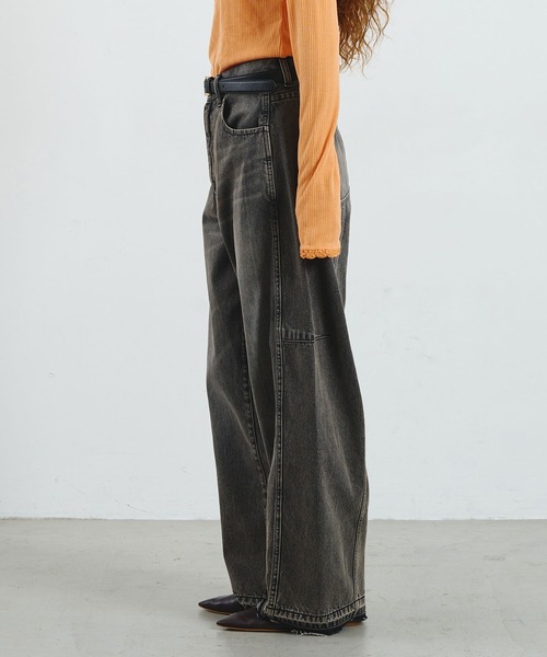 ROSE BUD(ローズバッド)の「CREOLME/BARREL FIT DENIM PANTS(デニムパンツ・レディース・ブラック/ライトインディゴブルー・S/M)」の19枚目の写真
