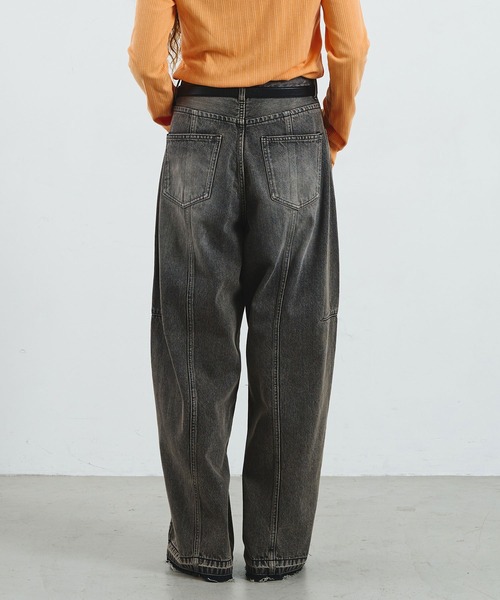 ROSE BUD(ローズバッド)の「CREOLME/BARREL FIT DENIM PANTS(デニムパンツ・レディース・ブラック/ライトインディゴブルー・S/M)」の20枚目の写真