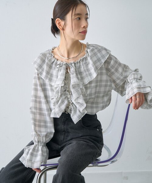 CIAOPANIC TYPY(チャオパニックティピー)の「∴【前後2way】深Vアソートチェックラッフルブラウス(シャツ/ブラウス・レディース・ホワイト/ブラック/ブラウン/グリーン・ONE SIZE)」の5枚目の写真