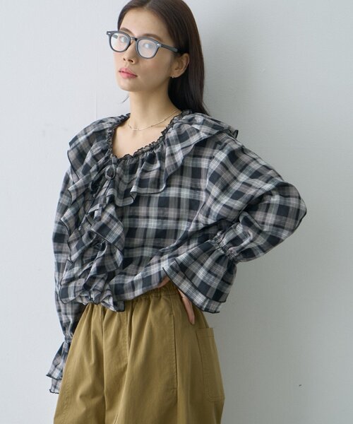CIAOPANIC TYPY(チャオパニックティピー)の「∴【前後2way】深Vアソートチェックラッフルブラウス(シャツ/ブラウス・レディース・ホワイト/ブラック/ブラウン/グリーン・ONE SIZE)」の15枚目の写真