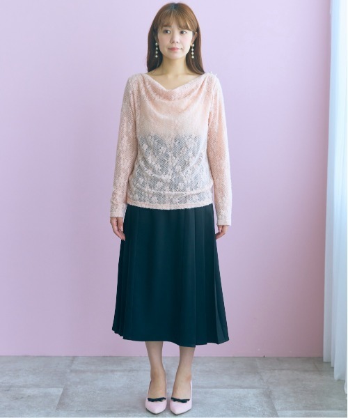 marun(マルン)の「<大きいサイズ>2WAYドレープ衿起毛レーストップス marun(シャツ/ブラウス・レディース・オフホワイト/ピンク・4L/5L/3L/LL/L)」の12枚目の写真