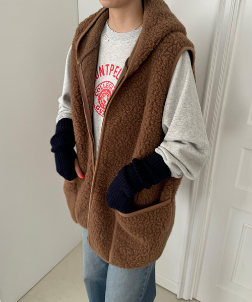 COLD BREAKER(コールドブレーカー)の「《追加》COLD BREAKER/コールドブレーカー SLOBE別注 ボアベスト(その他アウター・レディース・ブラック/キャメル・FREE)」の15枚目の写真