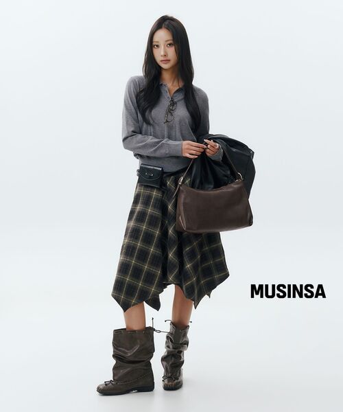 MUSINSA STANDARD WOMAN（ムシンサスタンダードウーマン）の「ウィメンズチェックアシンメトリックスカート[ブラック/サンド]（スカート・レディース・その他・LARGE/MEDIUM/SMALL/X-SMALL）」の6枚目の写真