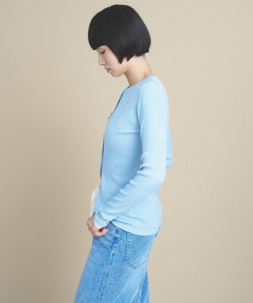 cloenc(クロエンス)の「【WEB限定カラーあり】Relaxy Rich シルクカシミヤ混 リブニットカーディガン(カーディガン/ボレロ・レディース・サックスブルー/ピンク/ワインレッド/ベージュ系その他7/ライトグレー系8/ブラウン系8/オリーブ/ネイビー/ライトイエロー系・02)」の21枚目の写真