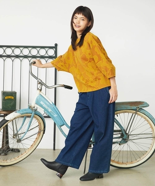 Jocomomola（ホコモモラ）の「【日本製】Forma de flor パネル切り替えフラワージャカードカットソー（Tシャツ/カットソー・レディース・マスタード・40）」の4枚目の写真