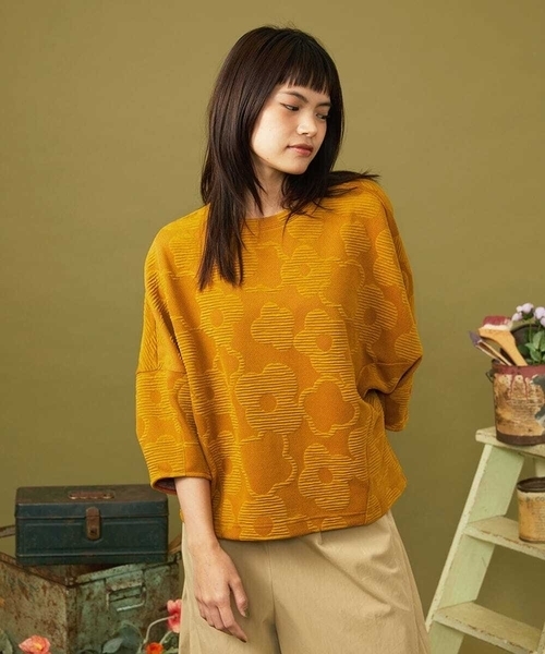 Jocomomola（ホコモモラ）の「【日本製】Forma de flor パネル切り替えフラワージャカードカットソー（Tシャツ/カットソー・レディース・マスタード・40）」の6枚目の写真