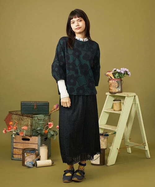 Jocomomola（ホコモモラ）の「【日本製】Forma de flor パネル切り替えフラワージャカードカットソー（Tシャツ/カットソー・レディース・マスタード・40）」の16枚目の写真