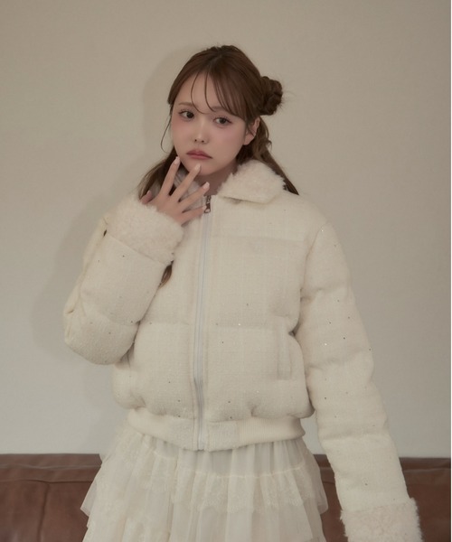 TITTY&CO.(ティティーアンドコー)の「ラメツイードキルティングボアダウン(その他アウター・レディース・アイボリー/ベージュ/ブラウン/ブラック・FREE)」の9枚目の写真