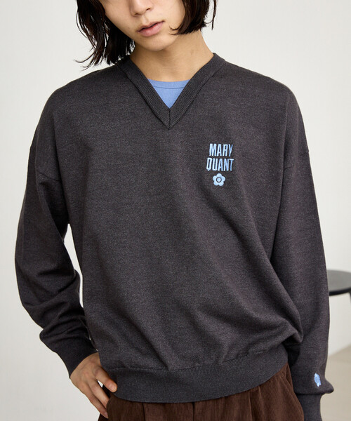 MARY QUANT（マリークワント）の「MARY QUANT × PUBLUX/マリークワント <ユニセックス>別注 レイヤード ロゴ ニット　限定展開（ニット/セーター・メンズ・ブラウン/グレー/ブラック・SMALL/LARGE/MEDIUM）」の6枚目の写真