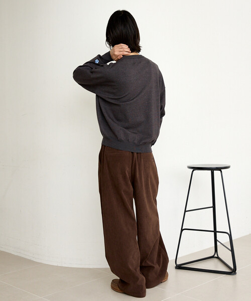 MARY QUANT（マリークワント）の「MARY QUANT × PUBLUX/マリークワント <ユニセックス>別注 レイヤード ロゴ ニット　限定展開（ニット/セーター・メンズ・ブラウン/グレー/ブラック・SMALL/LARGE/MEDIUM）」の9枚目の写真