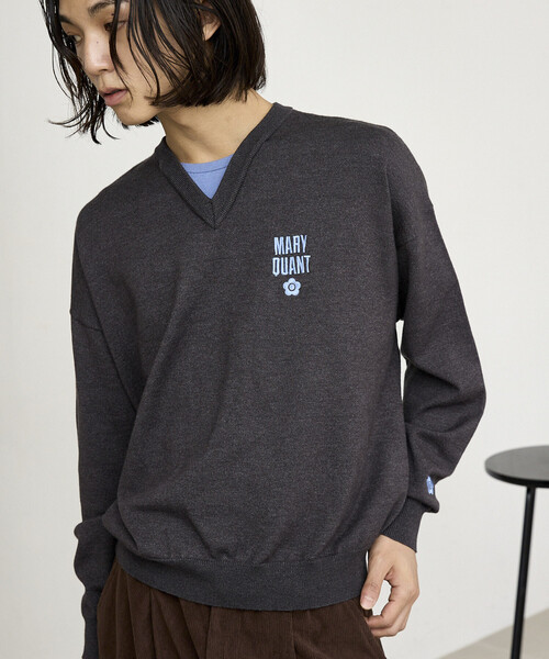 MARY QUANT（マリークワント）の「MARY QUANT × PUBLUX/マリークワント <ユニセックス>別注 レイヤード ロゴ ニット　限定展開（ニット/セーター・メンズ・ブラウン/グレー/ブラック・SMALL/LARGE/MEDIUM）」の10枚目の写真