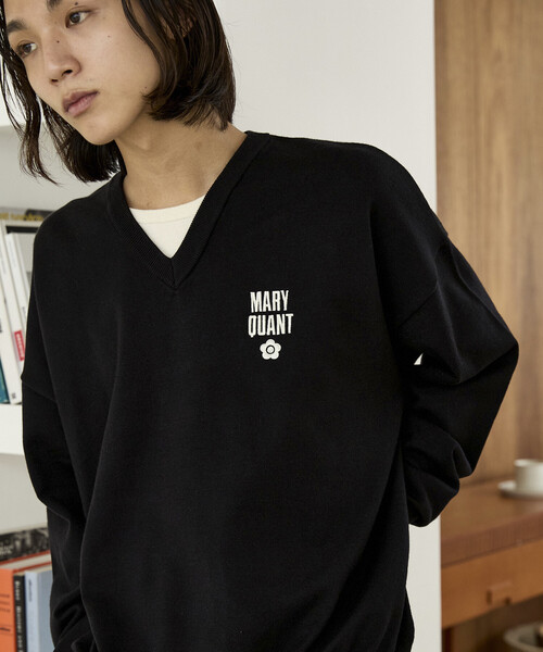 MARY QUANT（マリークワント）の「MARY QUANT × PUBLUX/マリークワント <ユニセックス>別注 レイヤード ロゴ ニット　限定展開（ニット/セーター・メンズ・ブラウン/グレー/ブラック・SMALL/LARGE/MEDIUM）」の20枚目の写真