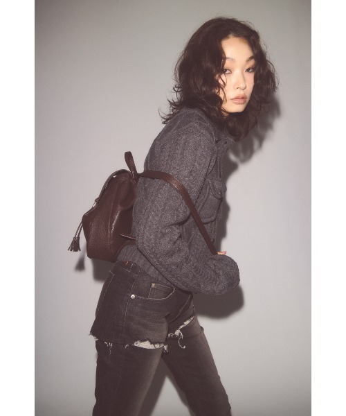 LAGUA GEM(ラグアジェム)の「CABLE BUTTON KNIT トップス(ニット/セーター・レディース・グレー/ネイビー/ブラック・FREE)」の6枚目の写真