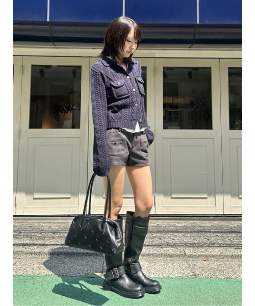 LAGUA GEM(ラグアジェム)の「CABLE BUTTON KNIT トップス(ニット/セーター・レディース・グレー/ネイビー/ブラック・FREE)」の10枚目の写真
