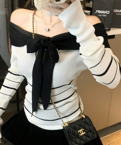 SEU(エスイーユー)の「ニットトップス 蝶々 リブオフショルダー 配色リボンボーダー 長袖 【オフィスカジュアル】【きれいめカジュアル】 レディース韓国風 春服 秋服 冬服(ニット/セーター・レディース・ブルー/ホワイト/ブラウン・フリー)」の6枚目の写真