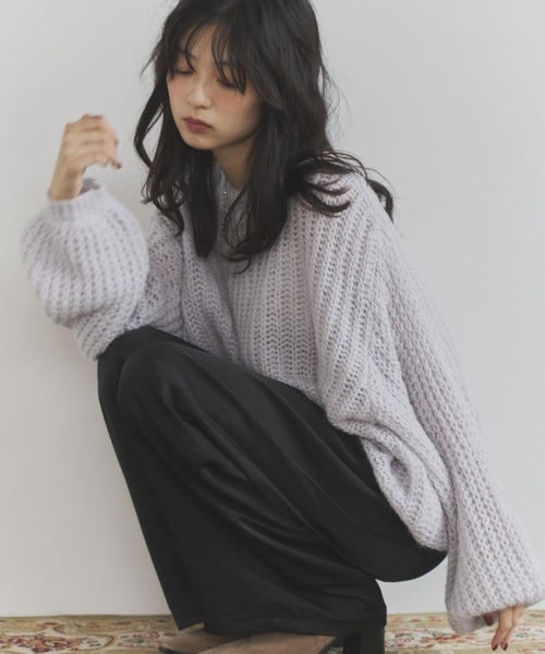 ELNEsoi(エルネソワ)の「モヘアライクオーバーニット(ニット/セーター・レディース・ピンク/グレー/ライトパープル・FREE)」の15枚目の写真
